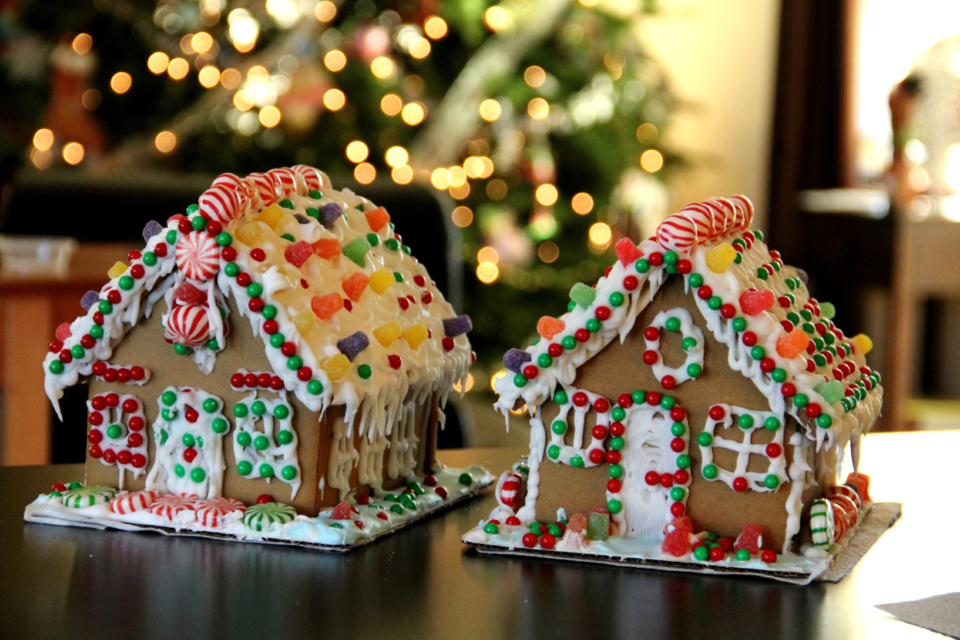 Gingerbread house making at Lady's MIle