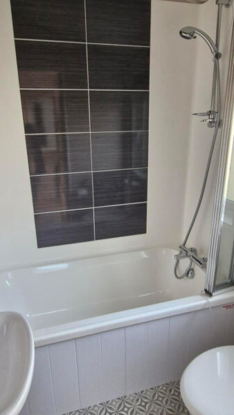 Willerby Vogue holiday home bathroom