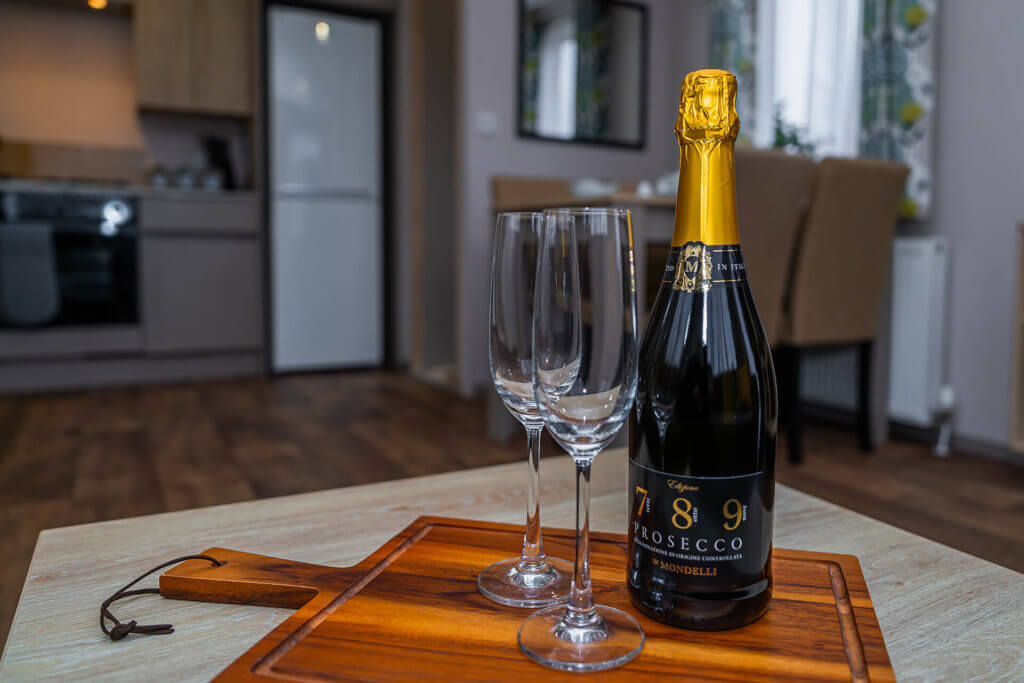 Firs Plus Mini Lodge Champagne