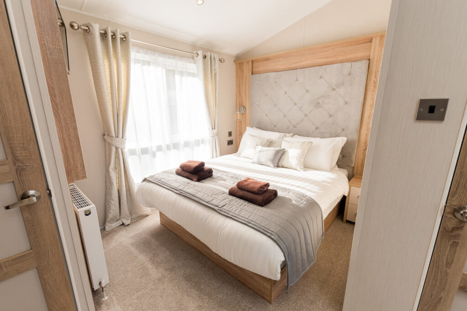 Ivy Platinum Mini Lodge double bedroom